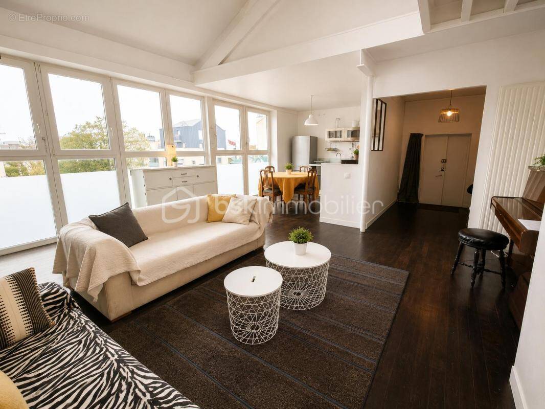 Appartement à AUBERVILLIERS