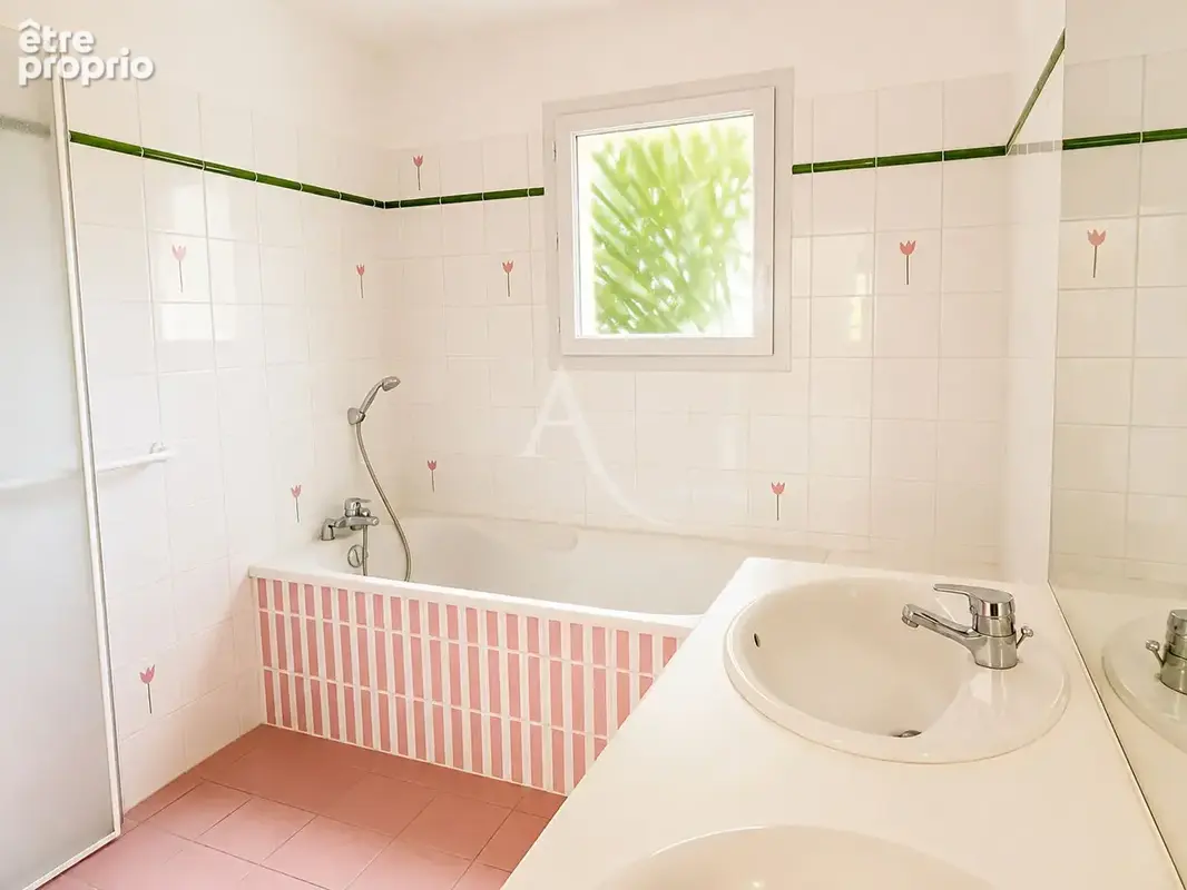 CESTAS/PIERROTON : Maison de plain-pied 118m2 avec Garage. - photo 5