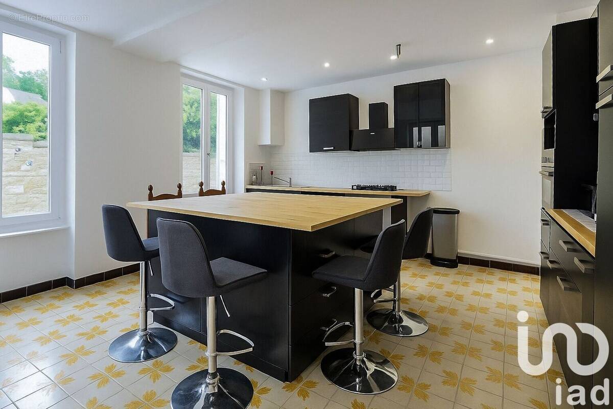 Photo 1 - Maison à VILLERS-EN-ARTHIES