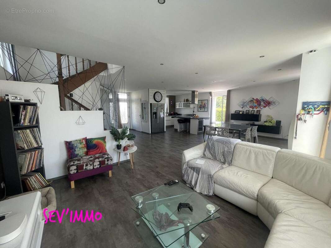 Maison à SAINT-GERMAIN-DES-FOSSES