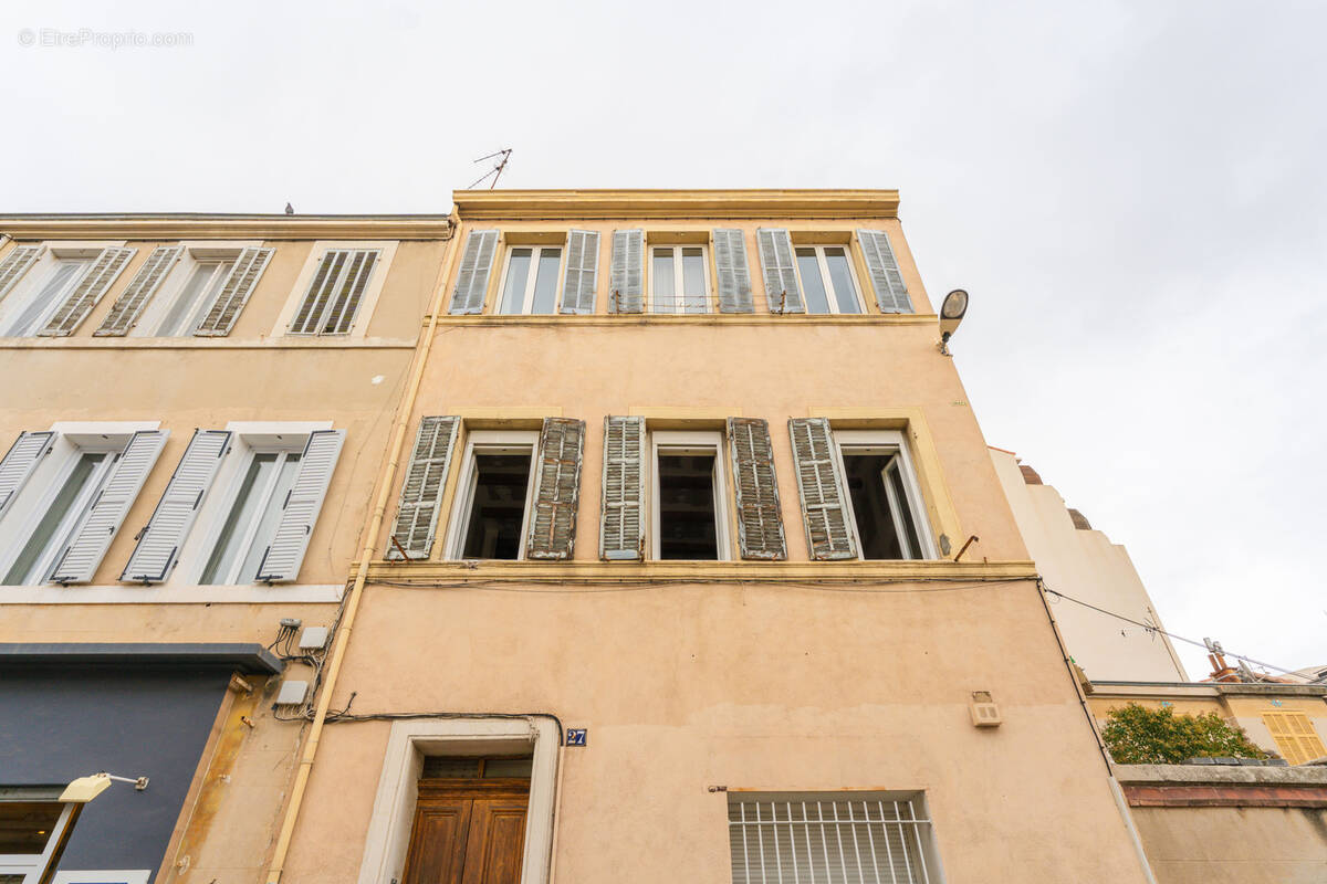 Appartement à MARSEILLE-8E