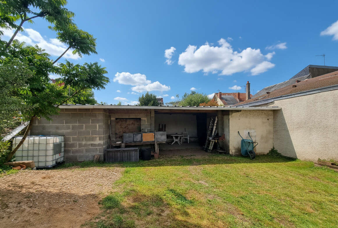 Maison à CHATELLERAULT