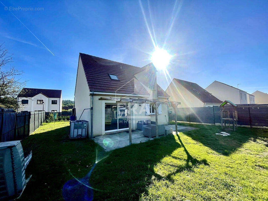 Maison à LA FERTE-ALAIS