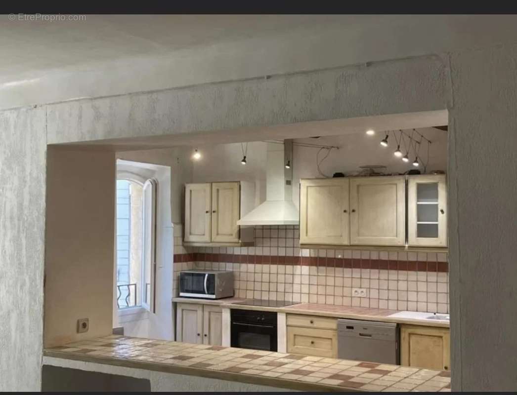 Maison à PELISSANNE