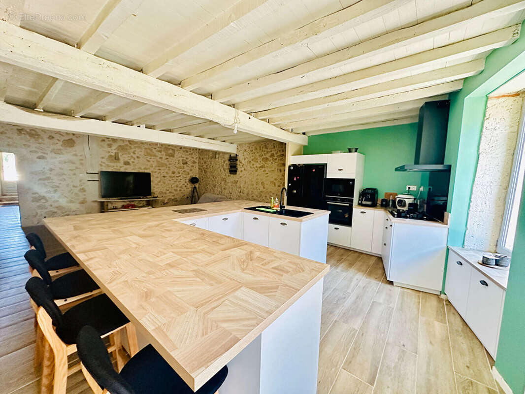 Maison à HAUTEFAGE-LA-TOUR