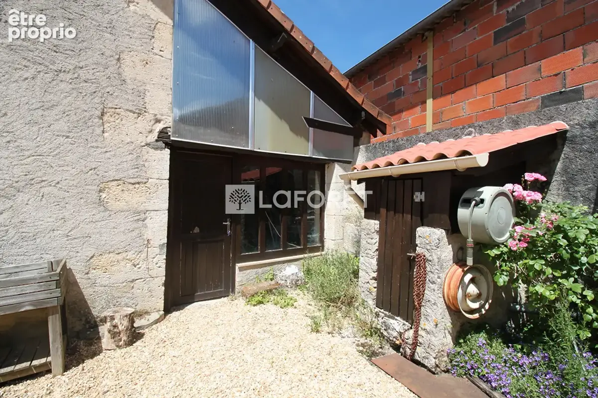 Maison de 145 m² sur la commune de Saint Jean-De-Côle - photo 12