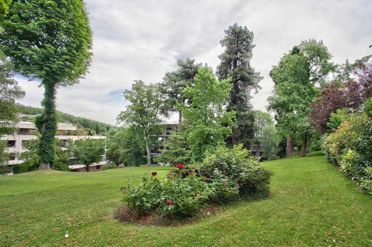 Appartement à VILLE-D&#039;AVRAY