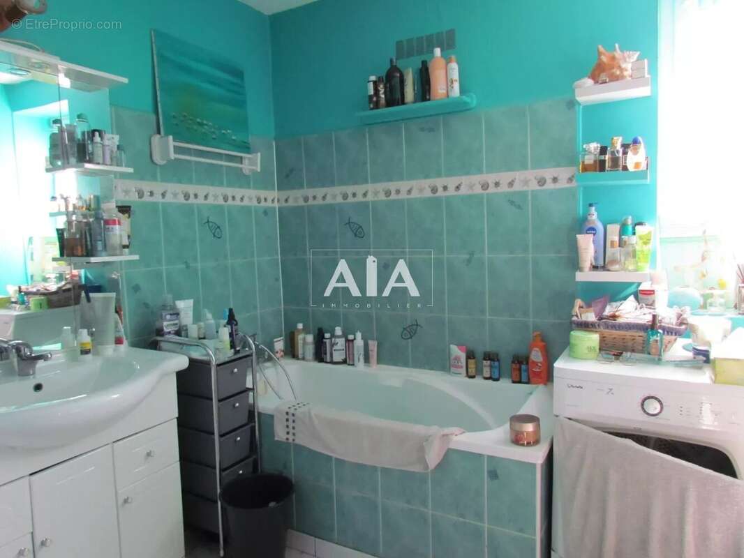 Commerce à MAINE-DE-BOIXE