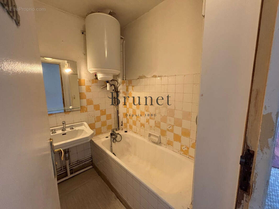 Appartement à SAINT-MAUR-DES-FOSSES