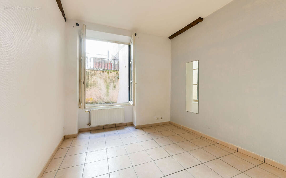 Appartement à LYON-1E