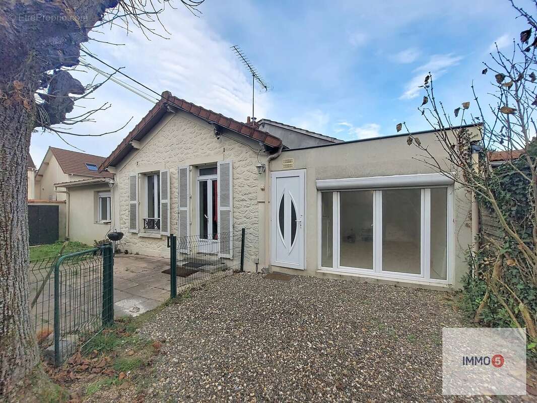 Maison à CHELLES