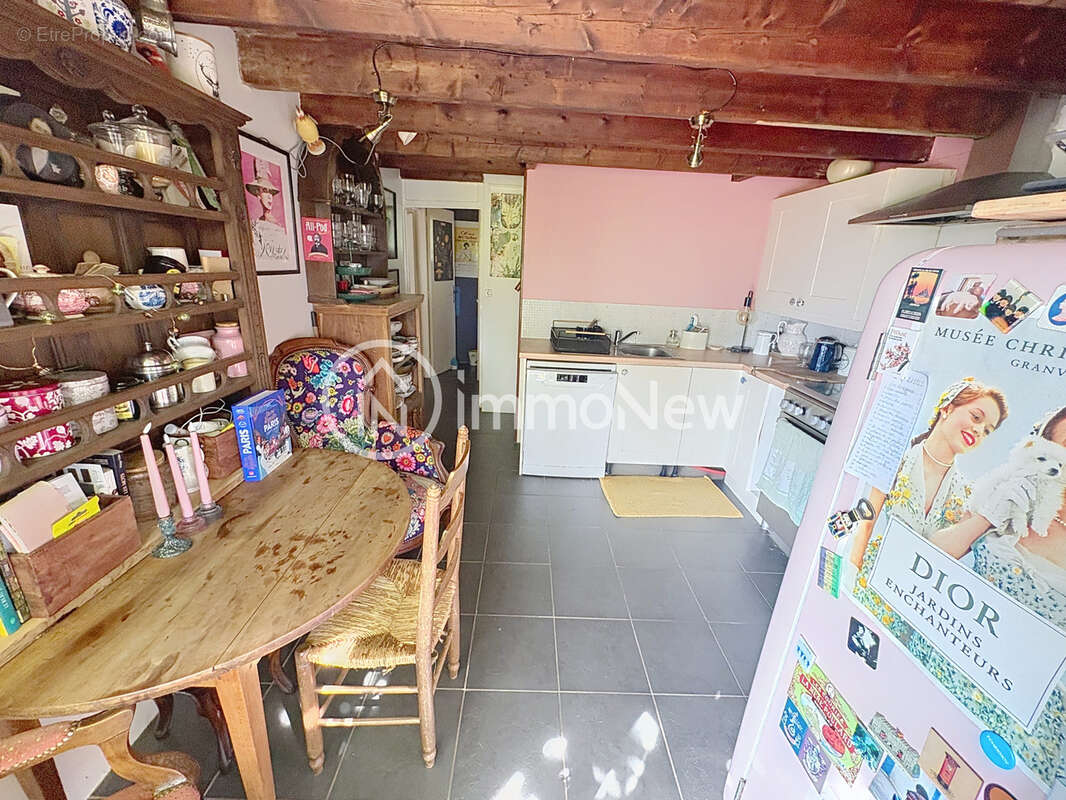 Magnifique longere annee 1711 d une surface de 140 m2 sur 1835 m2 - photo 7