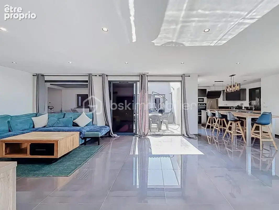*** superbe villa contemporaine de 247 m² – grand garage de 110 m² – nissan-lez-enserune *** - photo 5
