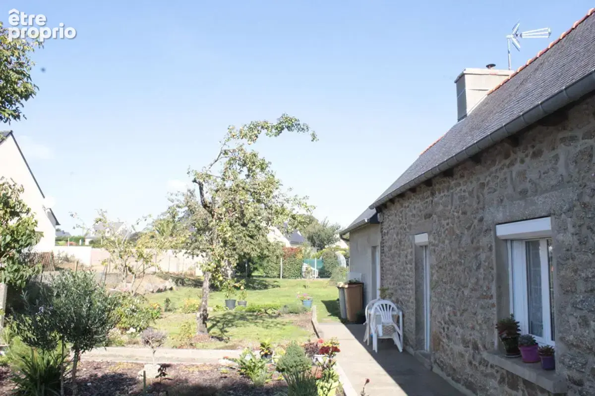 Exclusivité VENTE AUX ENCHÈRES MIZAPRI! Côtes d'Armor 22150 Hénon. Maison de plain-pied, 3 chambres, garages, terrain constructi - photo 11
