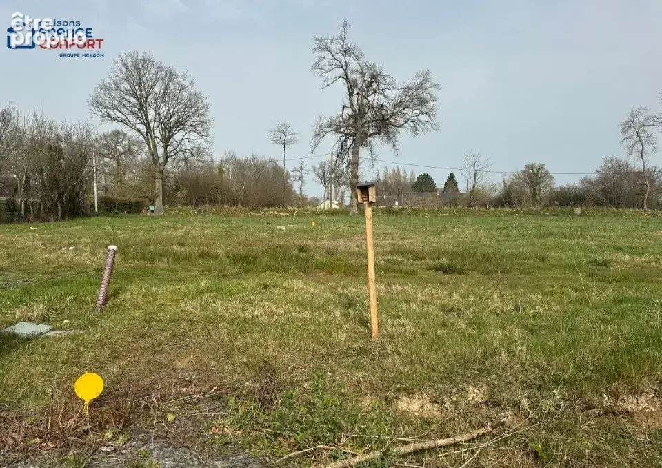 Terrain à SAINT-CLAIR-SUR-L'ELLE