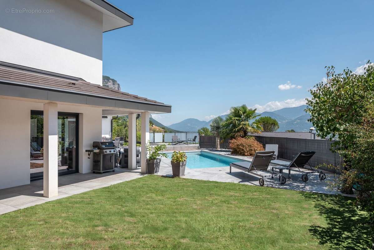 Maison 180 m² à Bernin  - photo 8