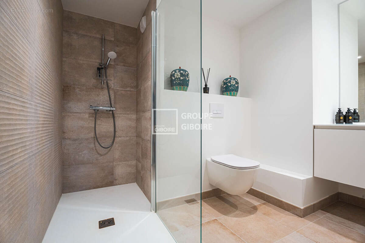GROUPE GIBOIRE - Appartement d'exception à vendre - Lorient - Quartier du Péristyle - photo 13