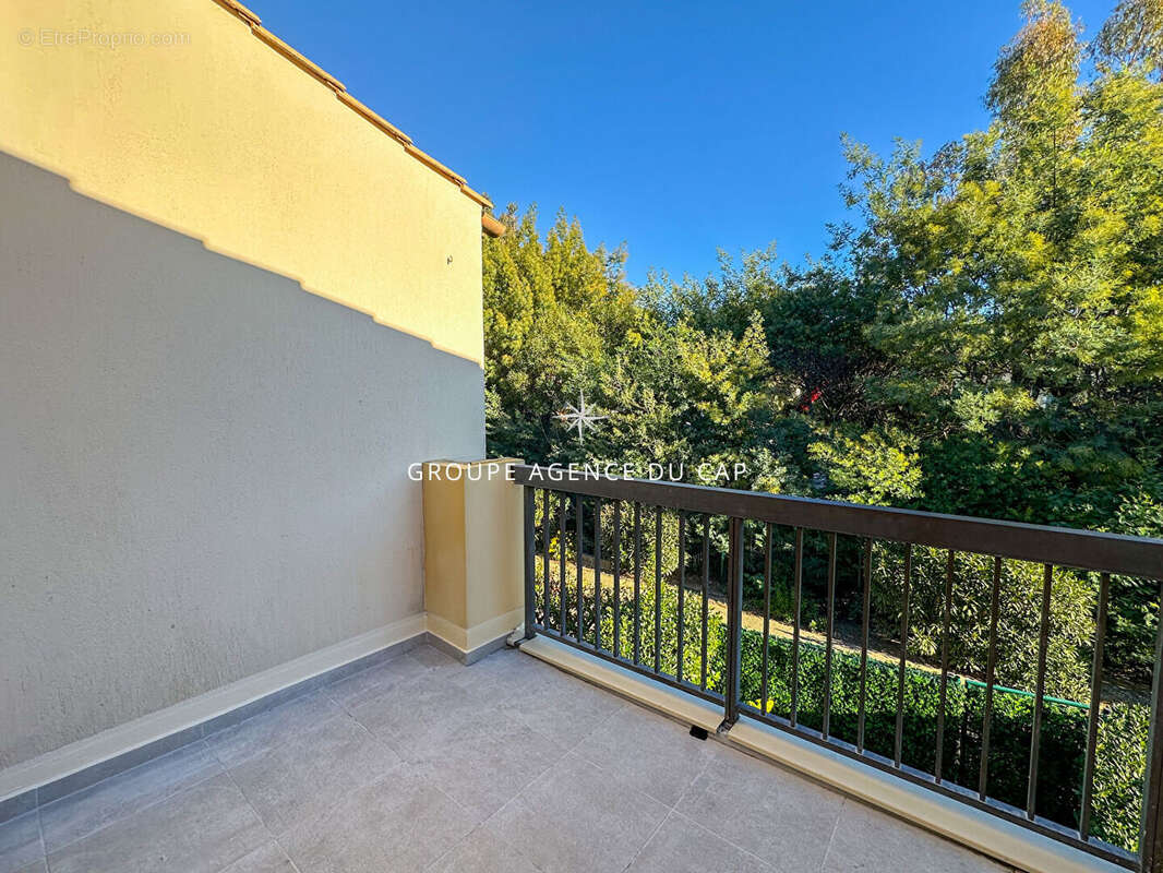 Appartement à LES ISSAMBRES