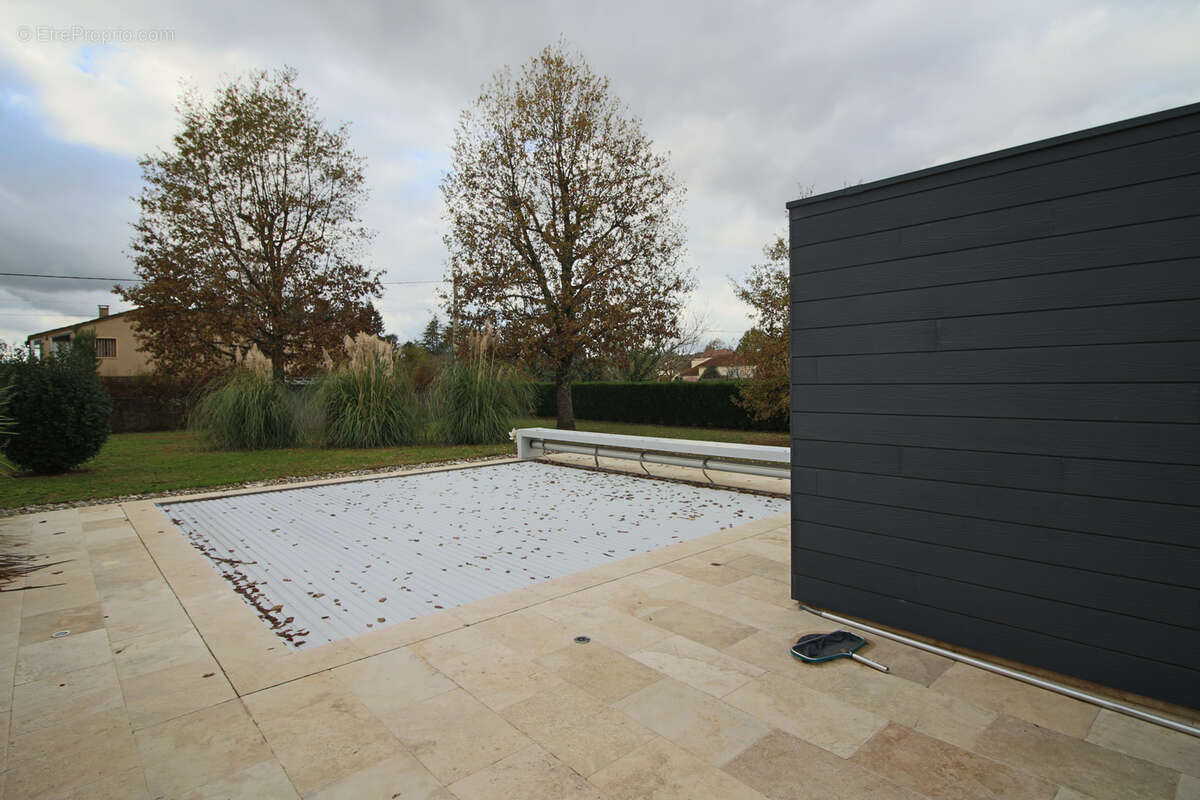 Maison à PUY-L&#039;EVEQUE