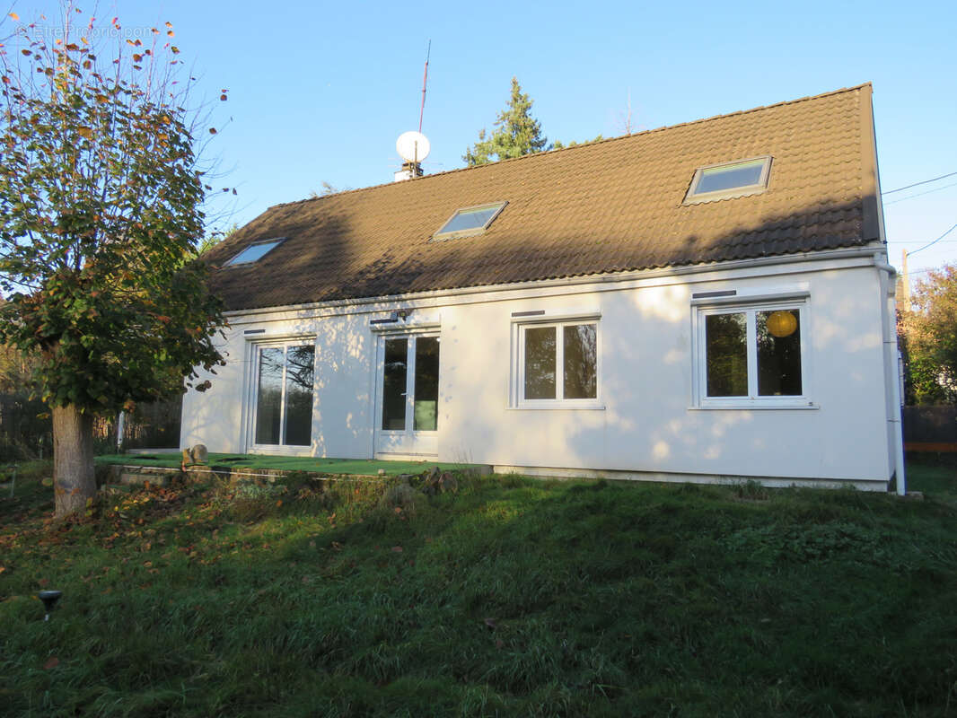 Maison à AMILLY