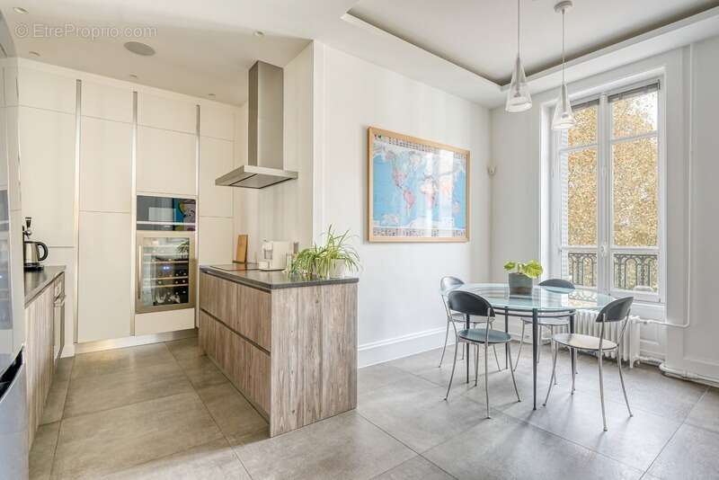 Appartement à LYON-6E