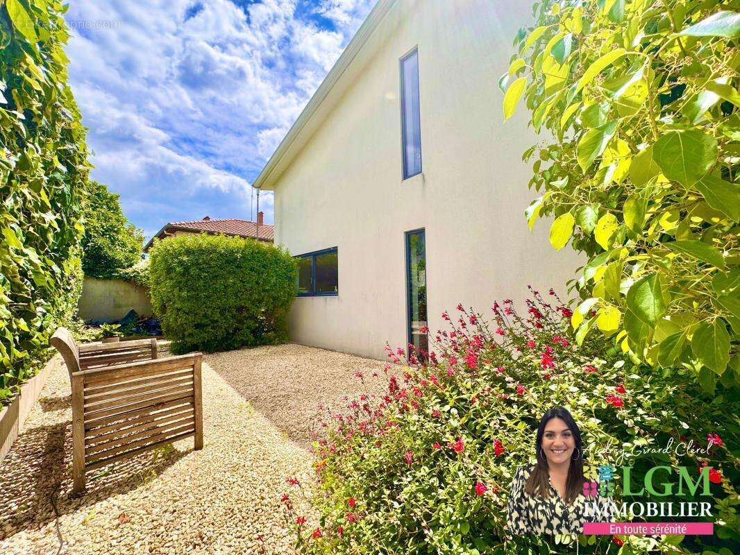 Maison à CASTELNAU-LE-LEZ