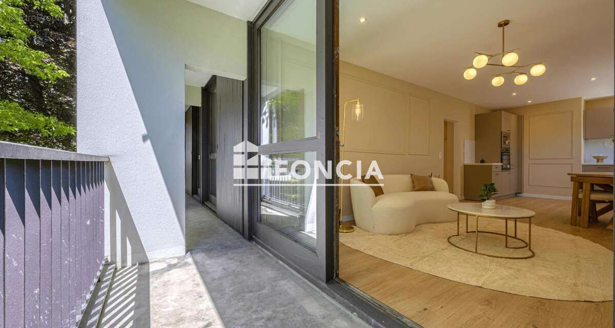 T4 rénové avec grand balcon, vue espaces verts et montagnes, cave et garage possible - photo 9