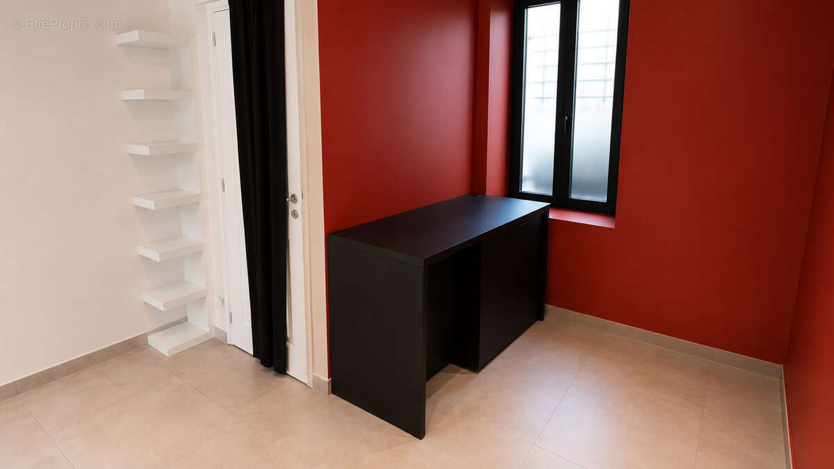 ** Cession Droit Au Bail ** Très Bon Emplacement ** (83430) SAINT MANDRIER SUR MER ** - photo 6