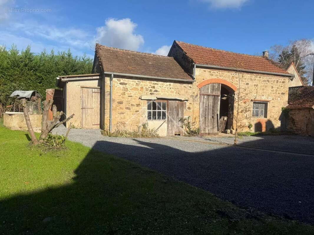 Maison à SAINT-HILAIRE