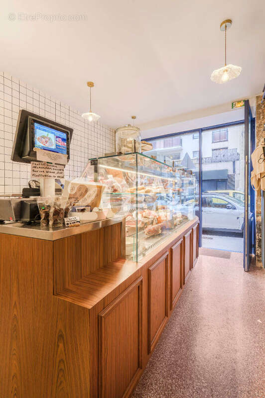 Commerce à PARIS-20E