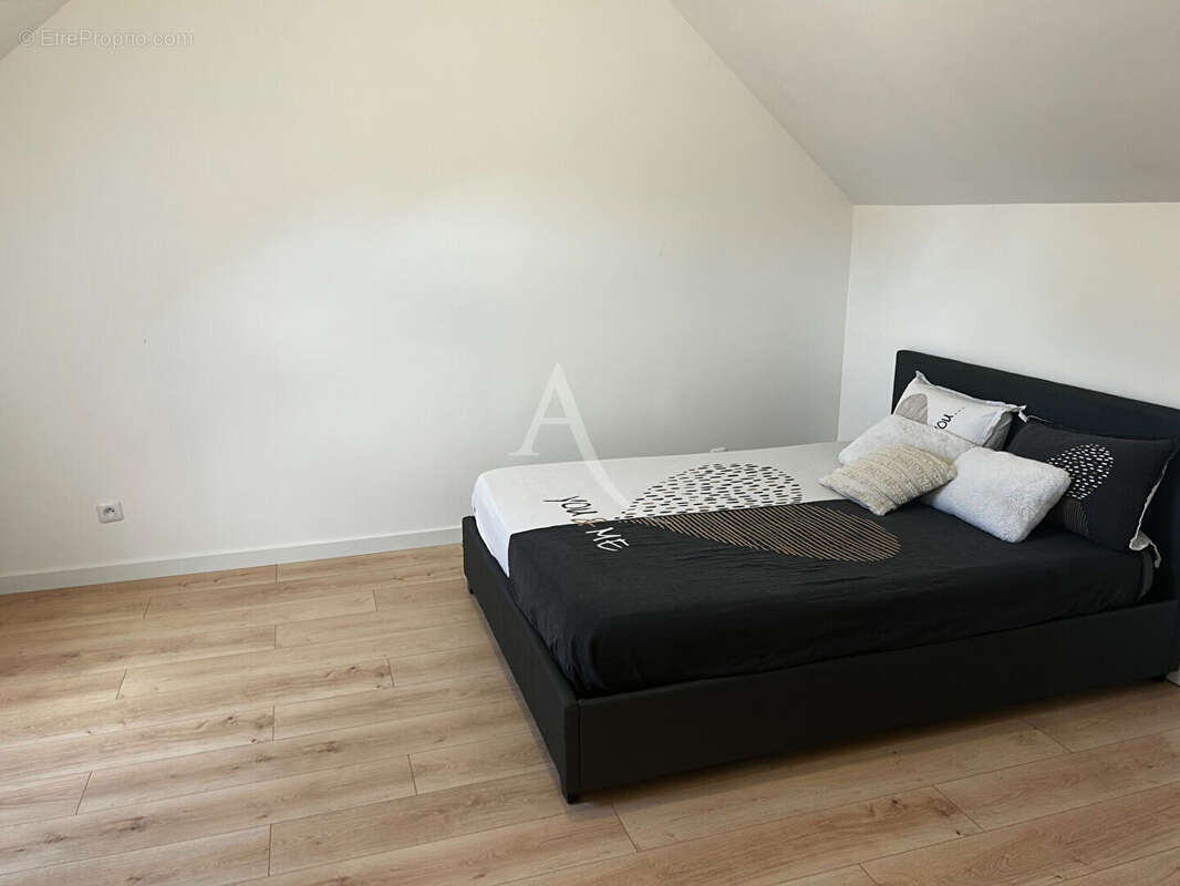 Maison à FAVEROLLES-SUR-CHER