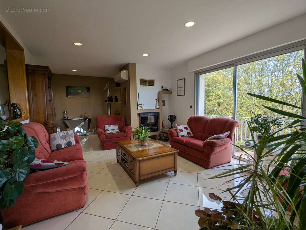 Maison à LISLE-SUR-TARN