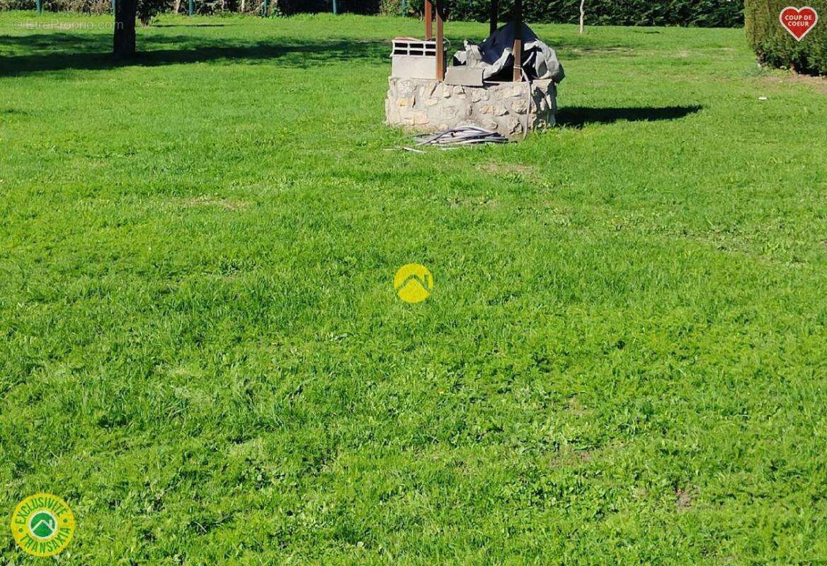 Maison à LA GUERCHE-SUR-L&#039;AUBOIS