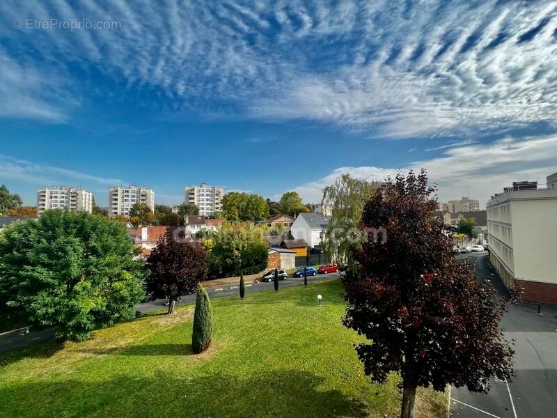 Appartement à LE PLESSIS-BOUCHARD