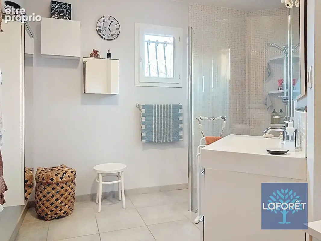 Plain pied 4 chambres au Nord de Pont-Audemer - photo 8
