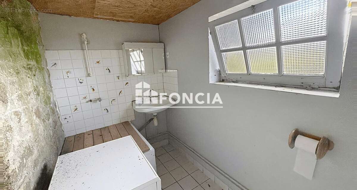 Maison à SAIRES-LA-VERRERIE