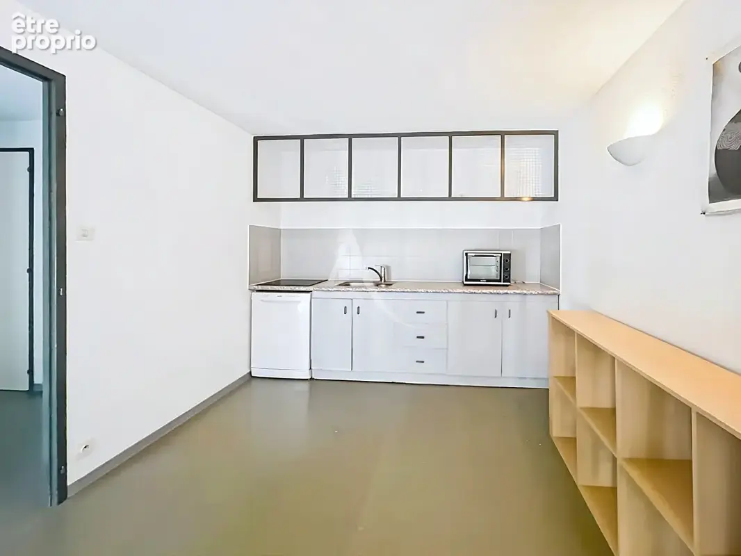 Appartement atypique 86 m² avec extérieur en centre-ville de Challans - photo 4