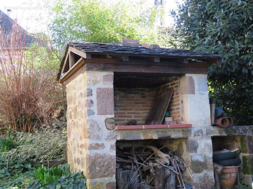 Maison à JUILLAC