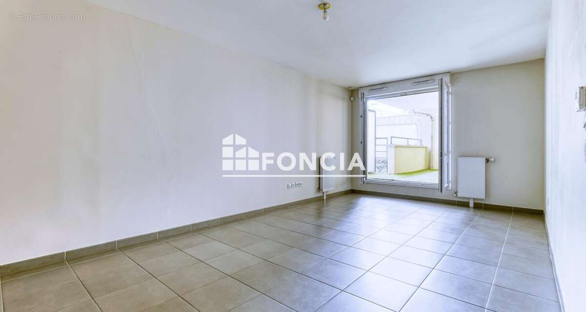 3 pièces 2 chambres à deux pas de la mairie de CLICHY ! - photo 4