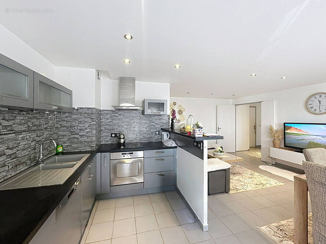 Appartement à MARSEILLE-15E