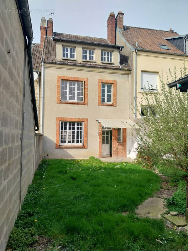 Maison à NEUFCHATEL-EN-BRAY