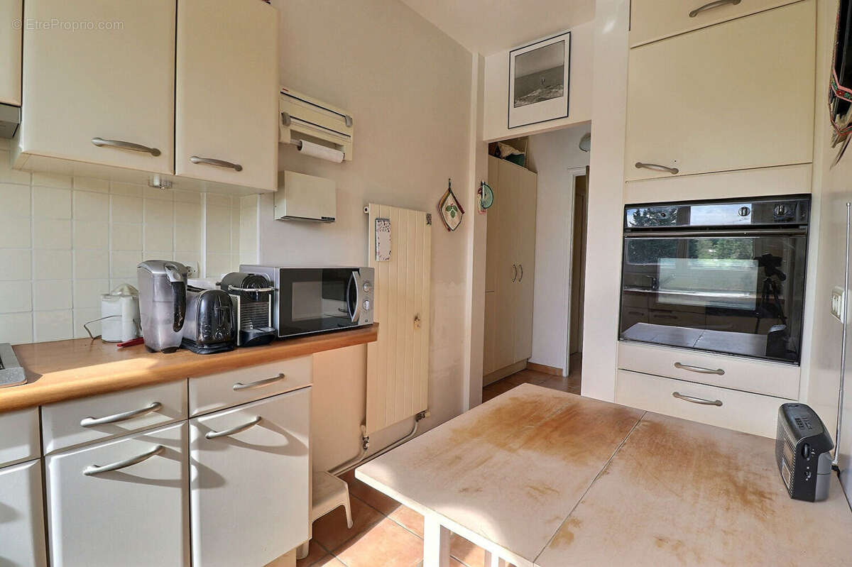 Appartement à L'ETANG-LA-VILLE