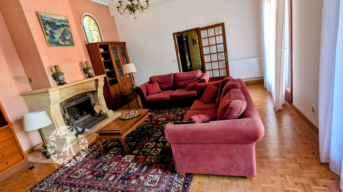 Maison à LAROQUE-DES-ALBERES