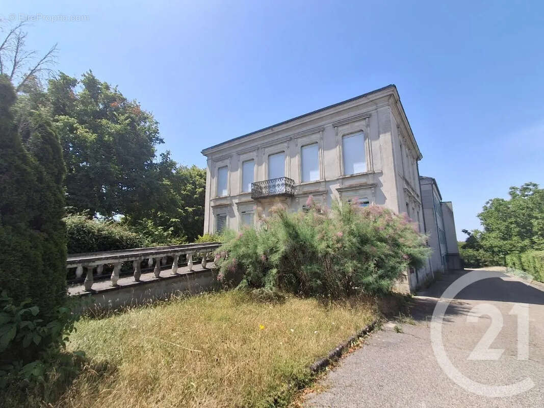 Maison à LAINSECQ