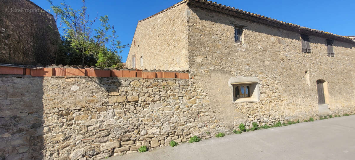 Autre à MAILHAC