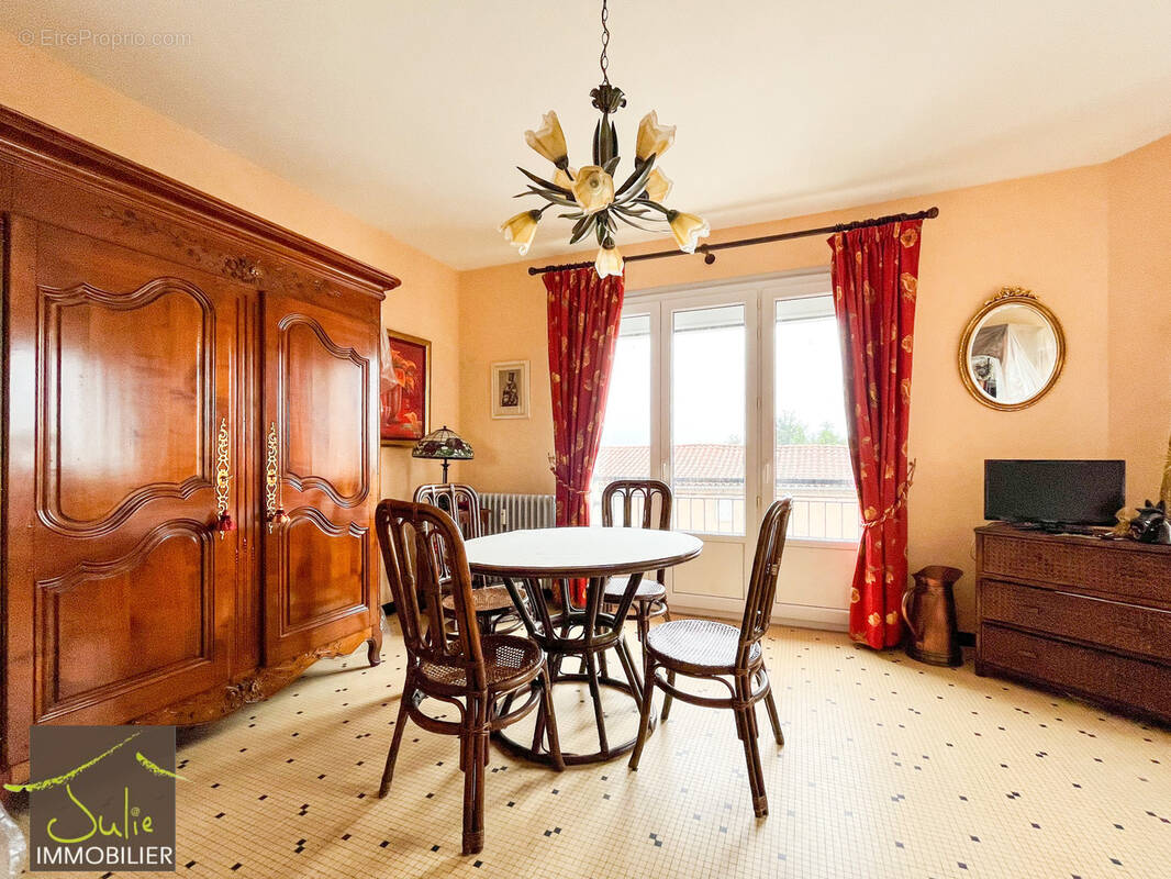 Appartement à BRESSUIRE