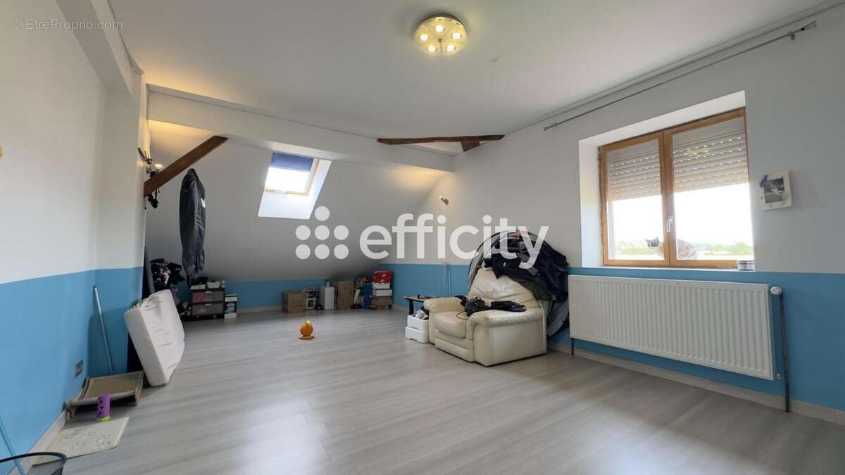 Maison à REVEL-TOURDAN