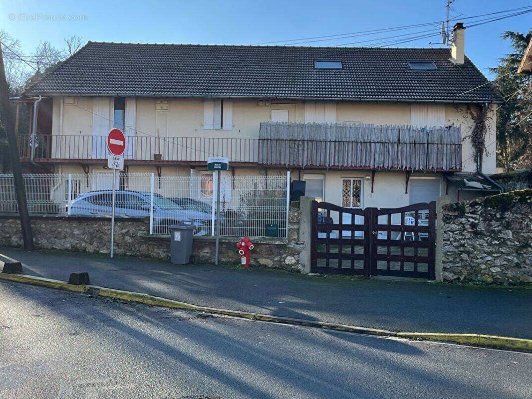 Maison à RIS-ORANGIS