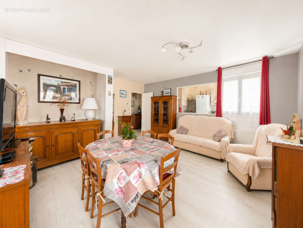 Appartement à LIEUSAINT
