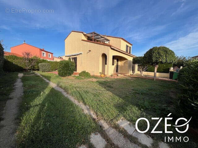 Maison à VILLENEUVE-DE-LA-RAHO